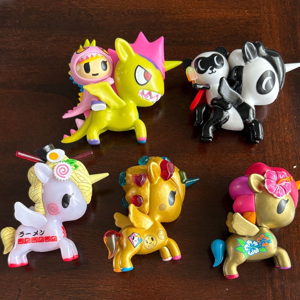 Tokidoki figures